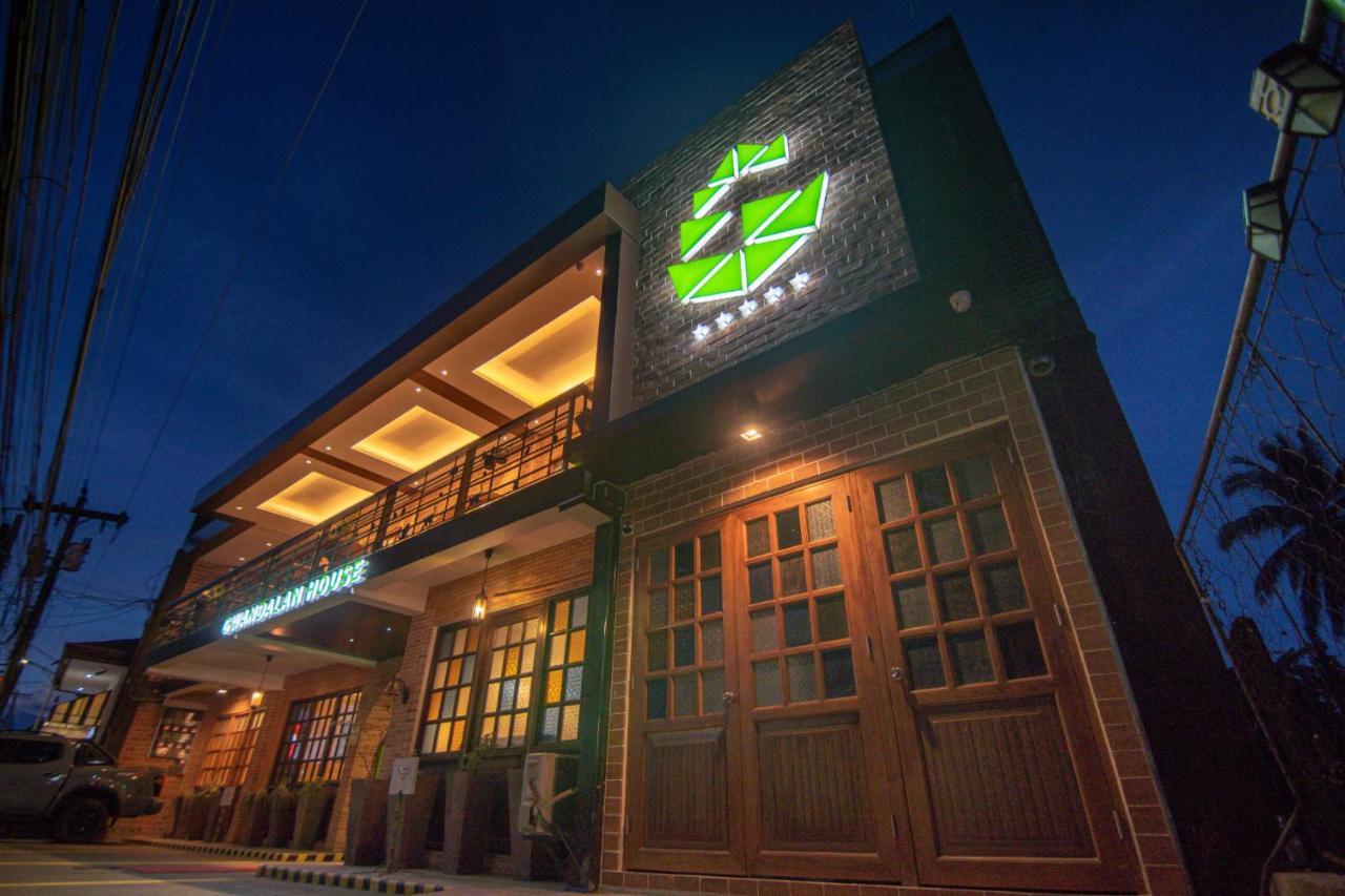 Hotel Gwandalan House 4*